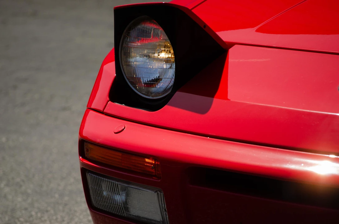 1988 Porsche 944 Turbo - Image 24 of 31