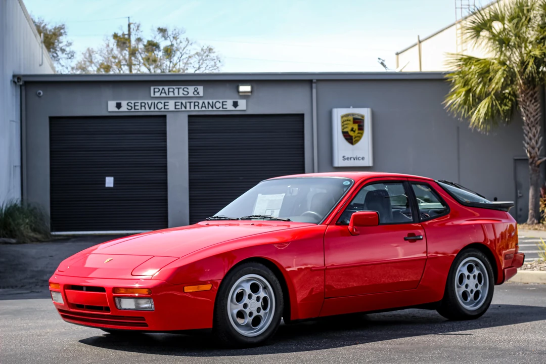 1988 Porsche 944 Turbo - Image 10 of 31