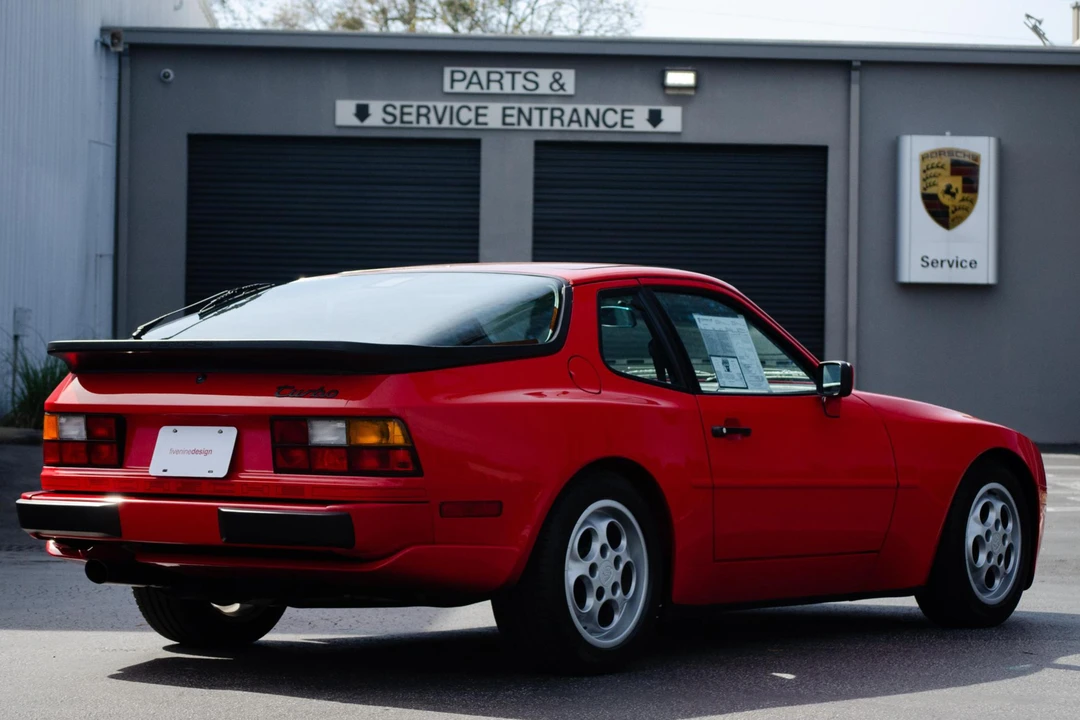 1988 Porsche 944 Turbo - Image 4 of 31