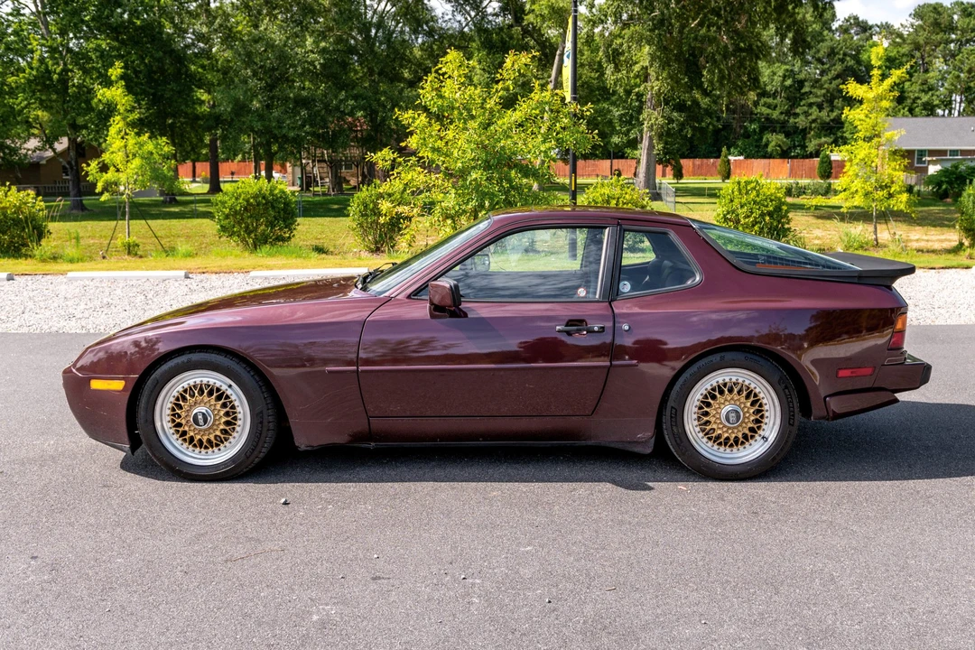 1988 Porsche 944 Turbo - Image 9 of 31