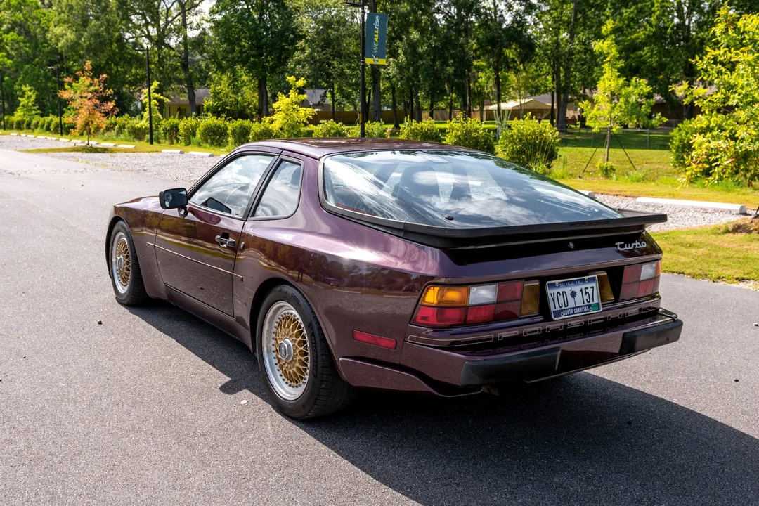 1988 Porsche 944 Turbo - Image 8 of 31