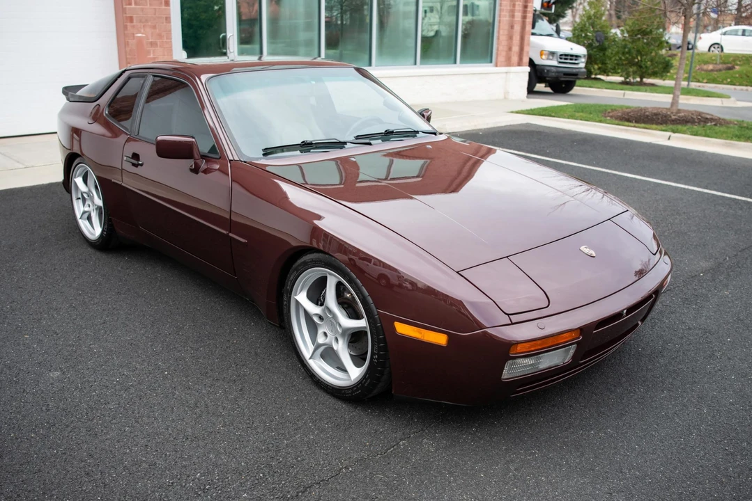 1988 Porsche 944 Turbo - Image 17 of 31