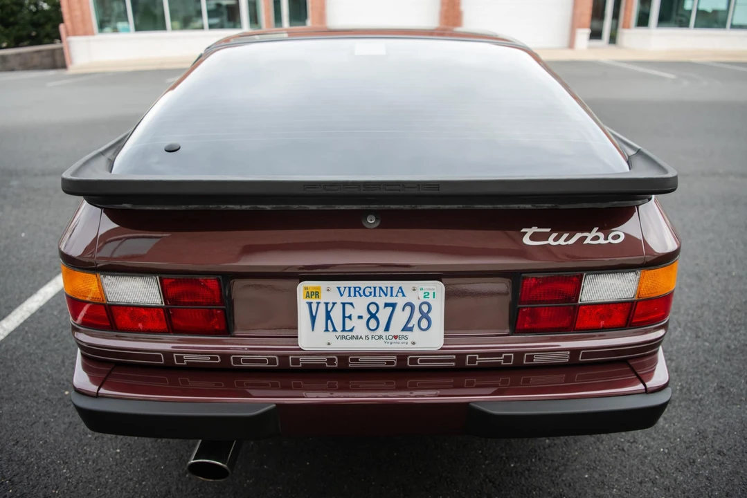 1988 Porsche 944 Turbo - Image 10 of 31