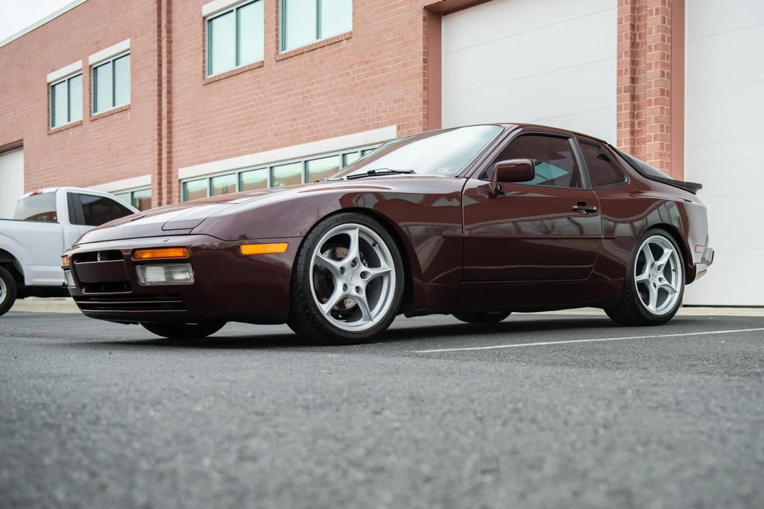 1988 Porsche 944 Turbo - Image 2 of 31