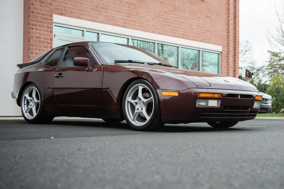 1988 Porsche 944 Turbo - Image 16 of 31