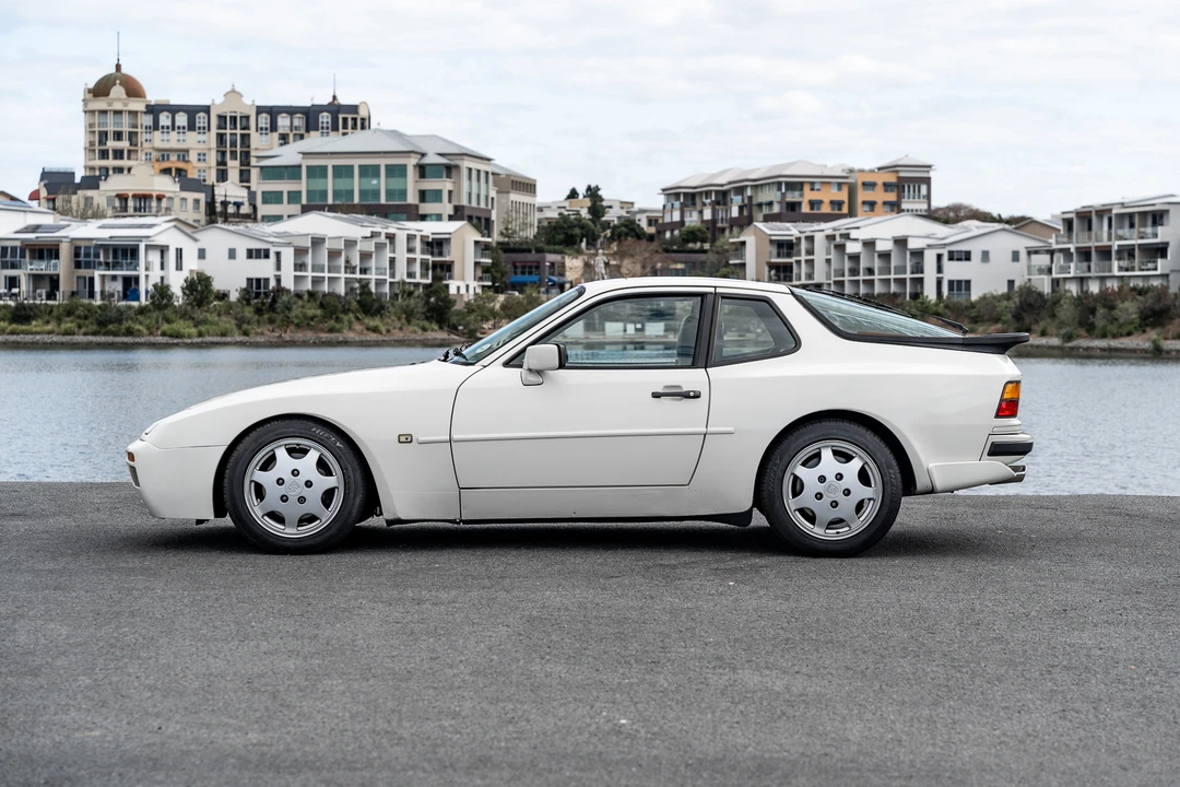 1988 Porsche 944 Turbo - Image 8 of 31