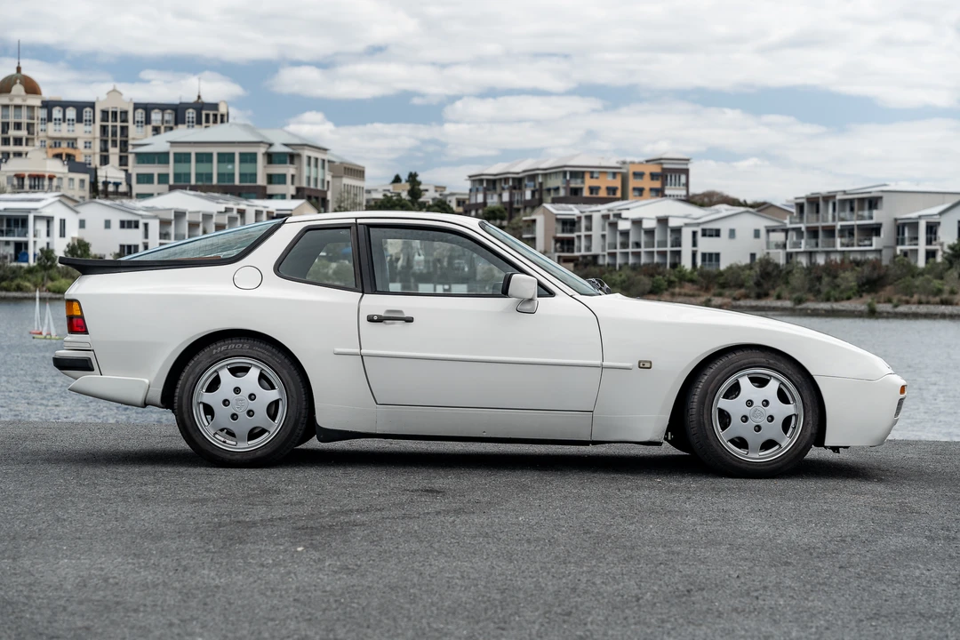 1988 Porsche 944 Turbo - Image 4 of 31