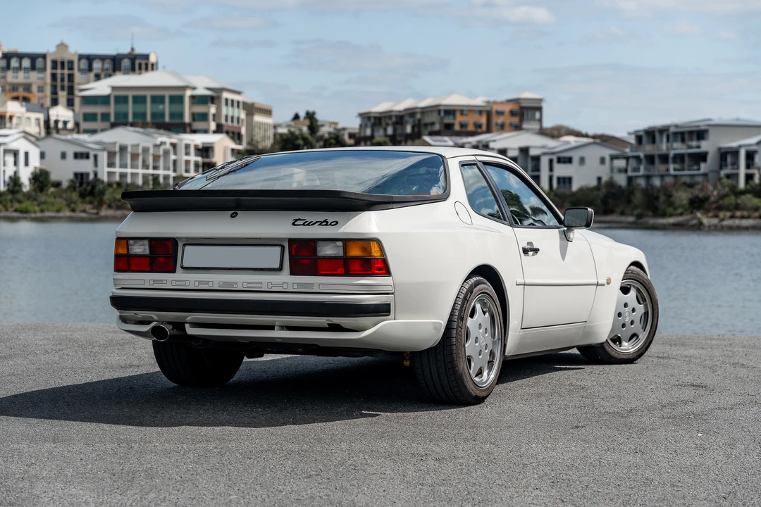 1988 Porsche 944 Turbo - Image 5 of 31
