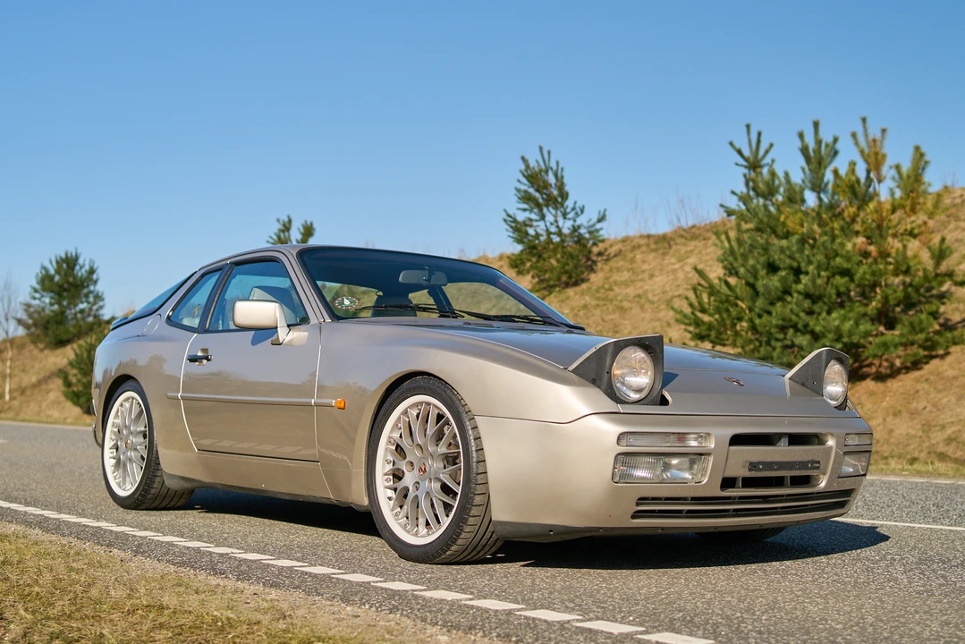 1988 Porsche 944 Turbo - Image 7 of 31