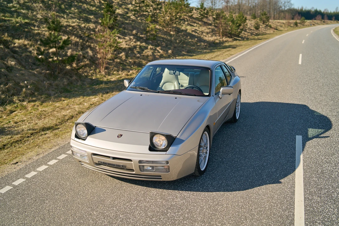 1988 Porsche 944 Turbo - Image 9 of 31