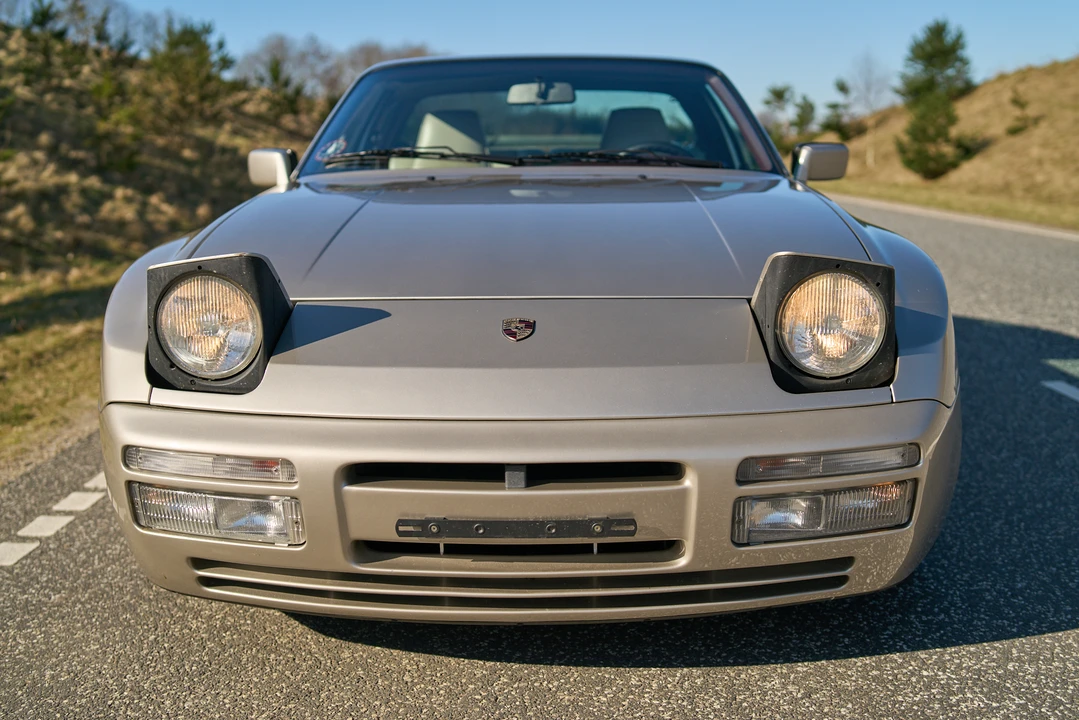 1988 Porsche 944 Turbo - Image 16 of 31