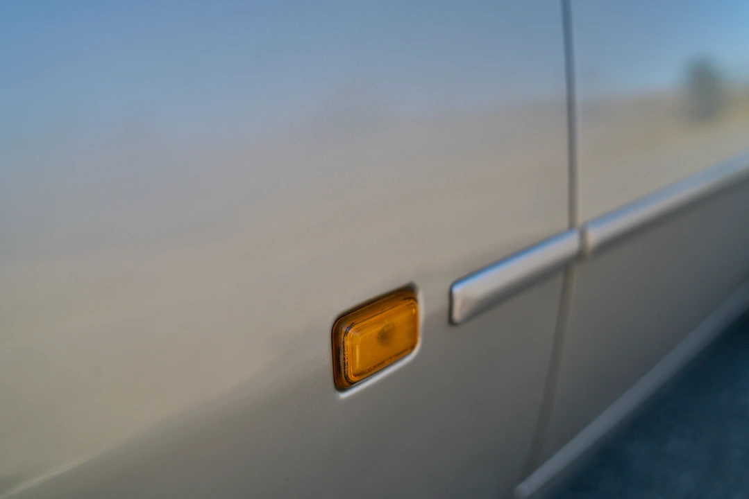 1988 Porsche 944 Turbo - Image 25 of 31