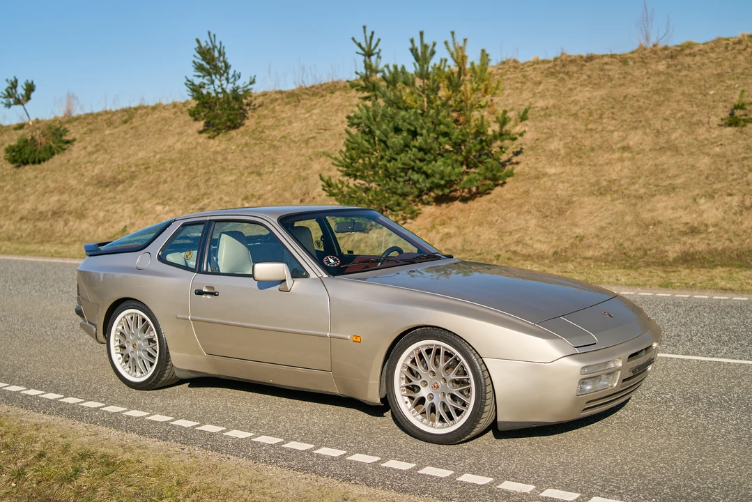1988 Porsche 944 Turbo - Image 6 of 31