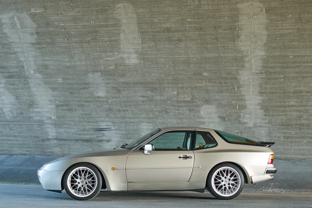 1988 Porsche 944 Turbo - Image 4 of 31