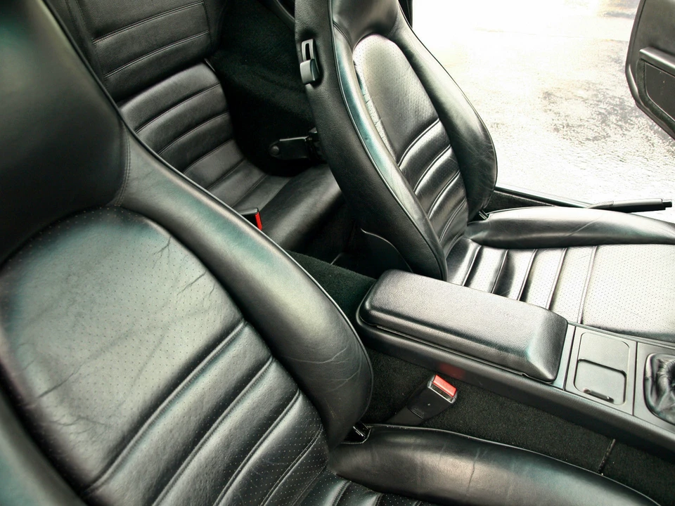 1988 Porsche 944 Turbo - Image 21 of 31