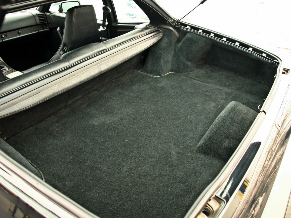 1988 Porsche 944 Turbo - Image 28 of 31