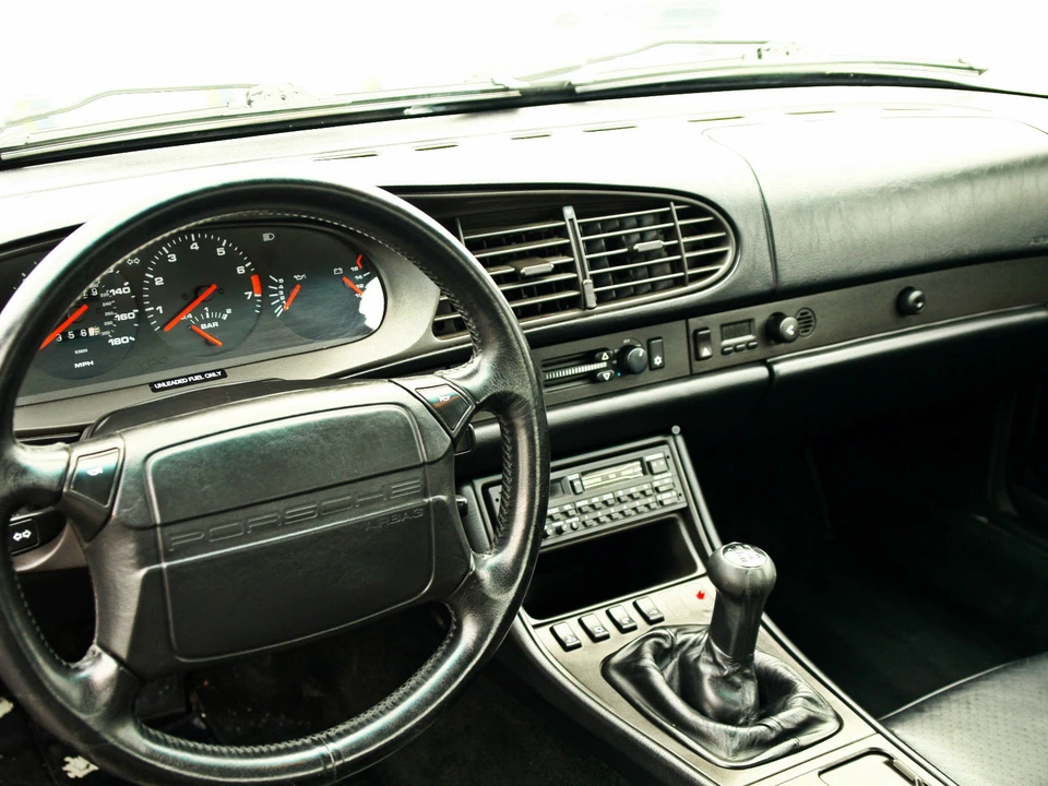 1988 Porsche 944 Turbo - Image 23 of 31