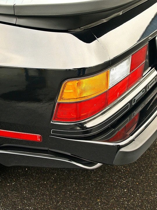 1988 Porsche 944 Turbo - Image 18 of 31