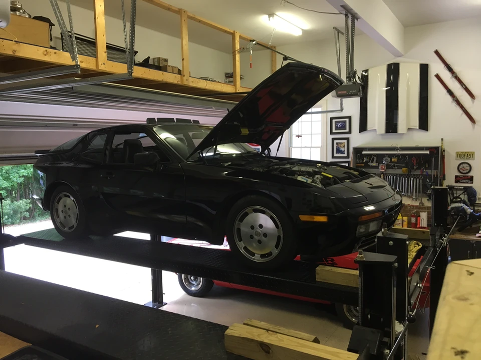 1988 Porsche 944 Turbo - Image 12 of 31