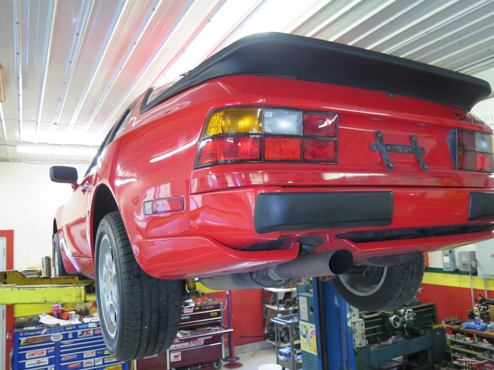 1988 Porsche 944 Turbo - Image 17 of 31