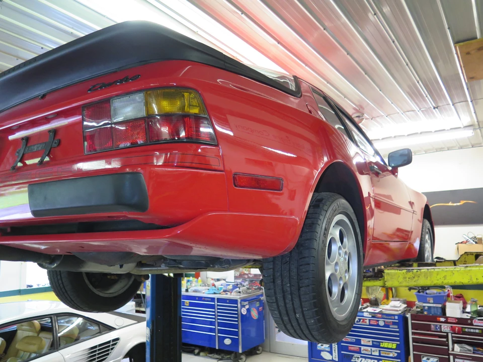 1988 Porsche 944 Turbo - Image 18 of 31