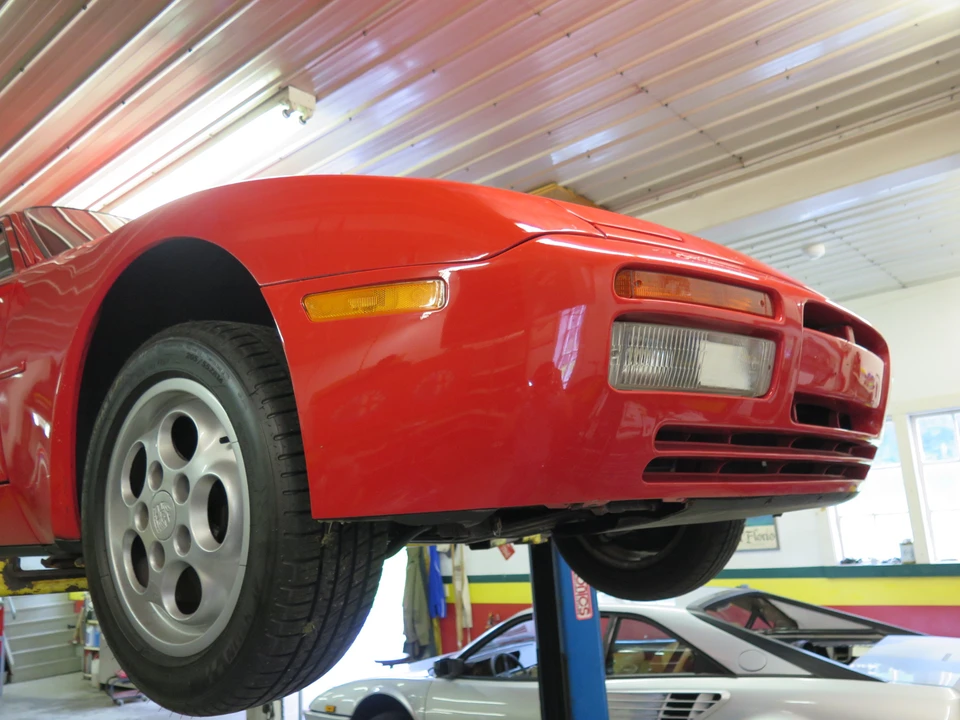 1988 Porsche 944 Turbo - Image 15 of 31