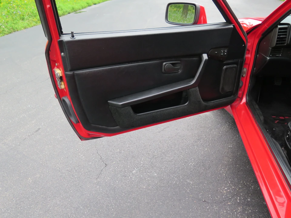 1988 Porsche 944 Turbo - Image 19 of 31