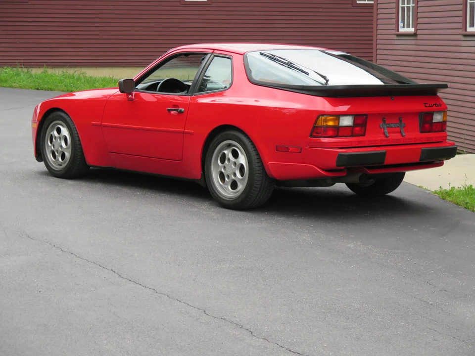 1988 Porsche 944 Turbo - Image 4 of 31