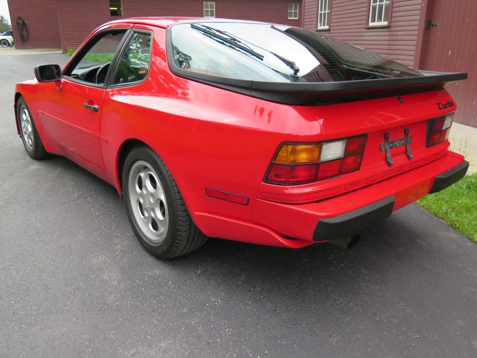1988 Porsche 944 Turbo - Image 5 of 31