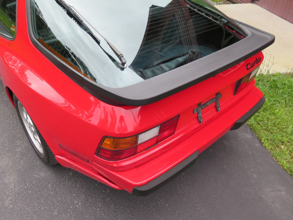 1988 Porsche 944 Turbo - Image 12 of 31