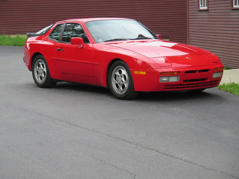 1988 Porsche 944 Turbo - Image 9 of 31