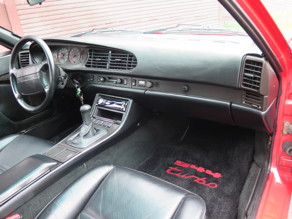 1988 Porsche 944 Turbo - Image 27 of 31