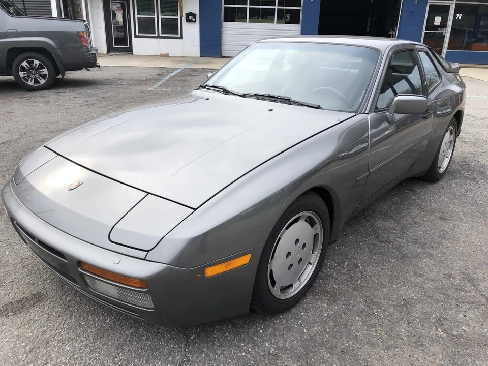 1988 Porsche 944 Turbo - Image 12 of 31