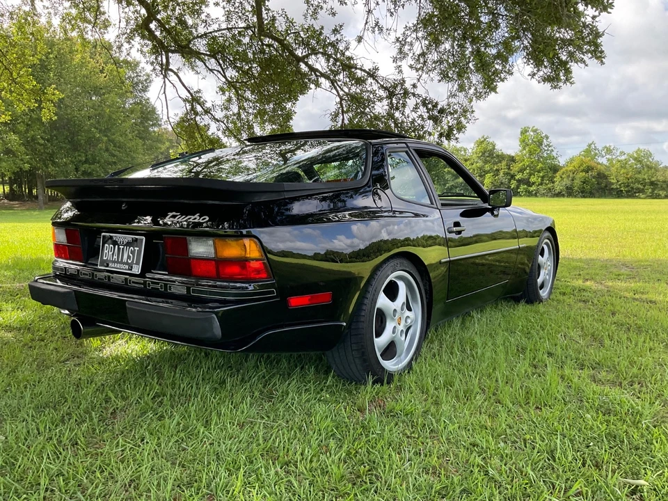 1988 Porsche 944 - Image 6 of 31