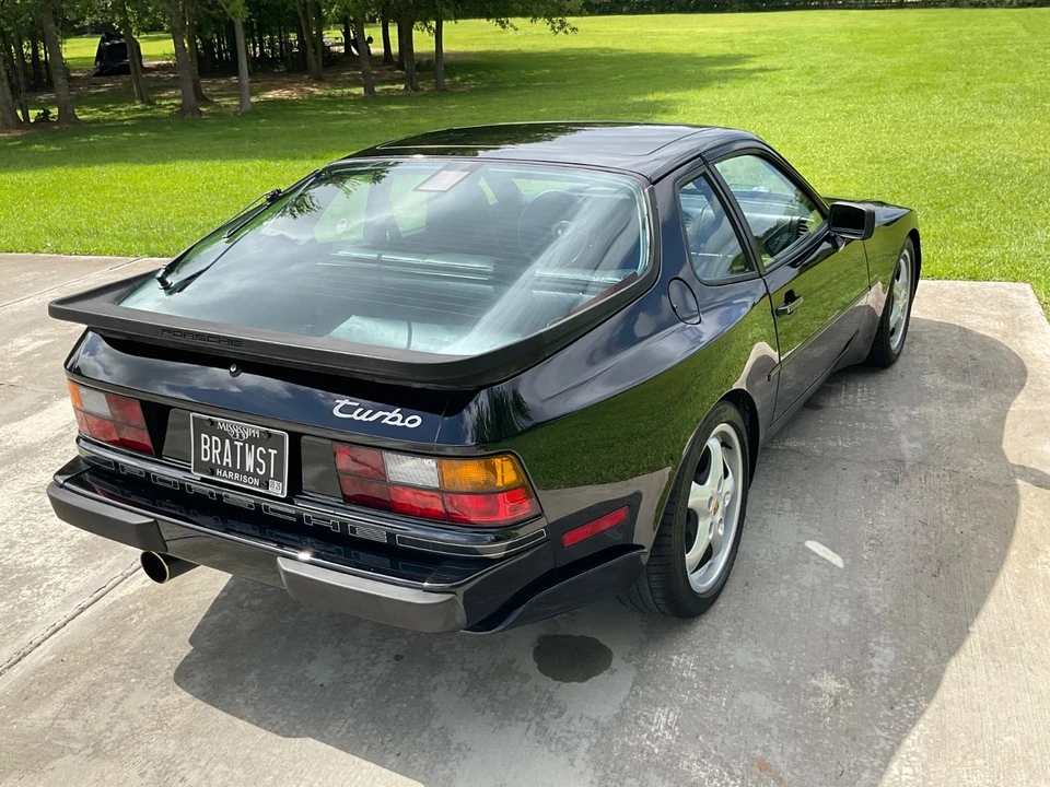 1988 Porsche 944 - Image 22 of 31