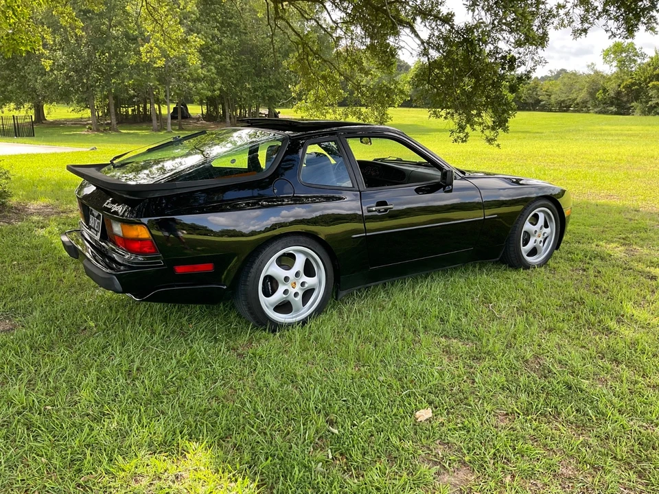 1988 Porsche 944 - Image 4 of 31
