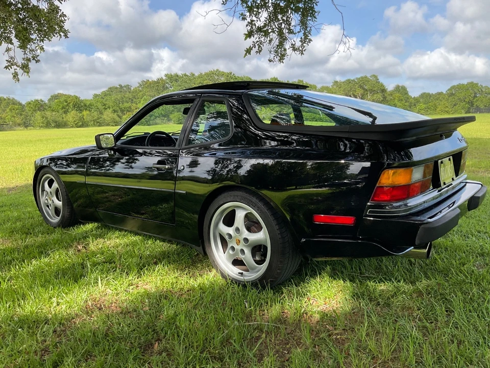 1988 Porsche 944 - Image 7 of 31