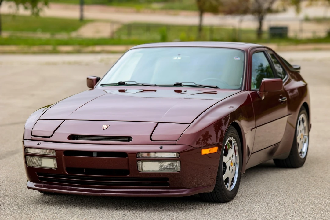 1988 Porsche 944 S - Image 12 of 31