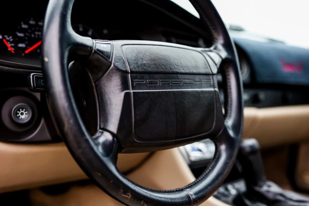 1988 Porsche 944 S - Image 17 of 31