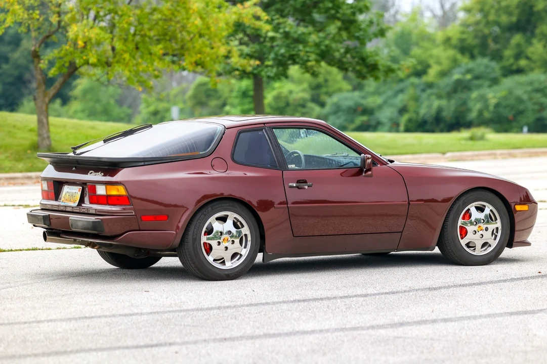 1988 Porsche 944 S - Image 6 of 31