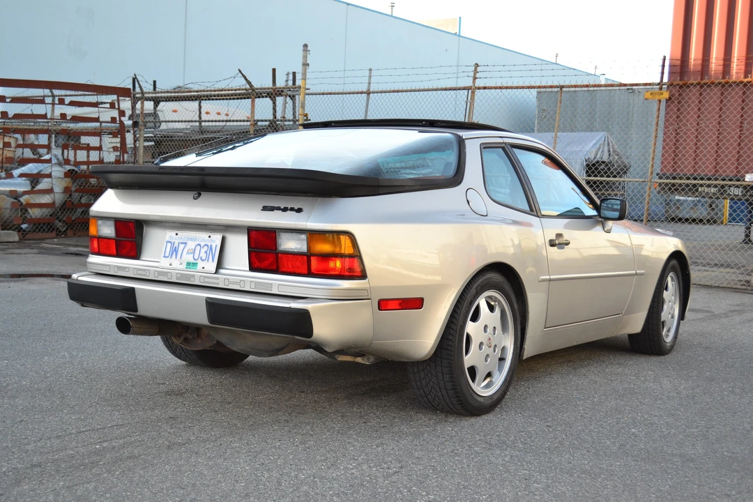 1988 Porsche 944 S - Image 22 of 31
