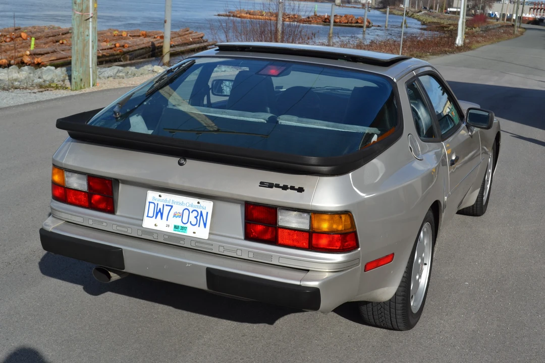 1988 Porsche 944 S - Image 24 of 31