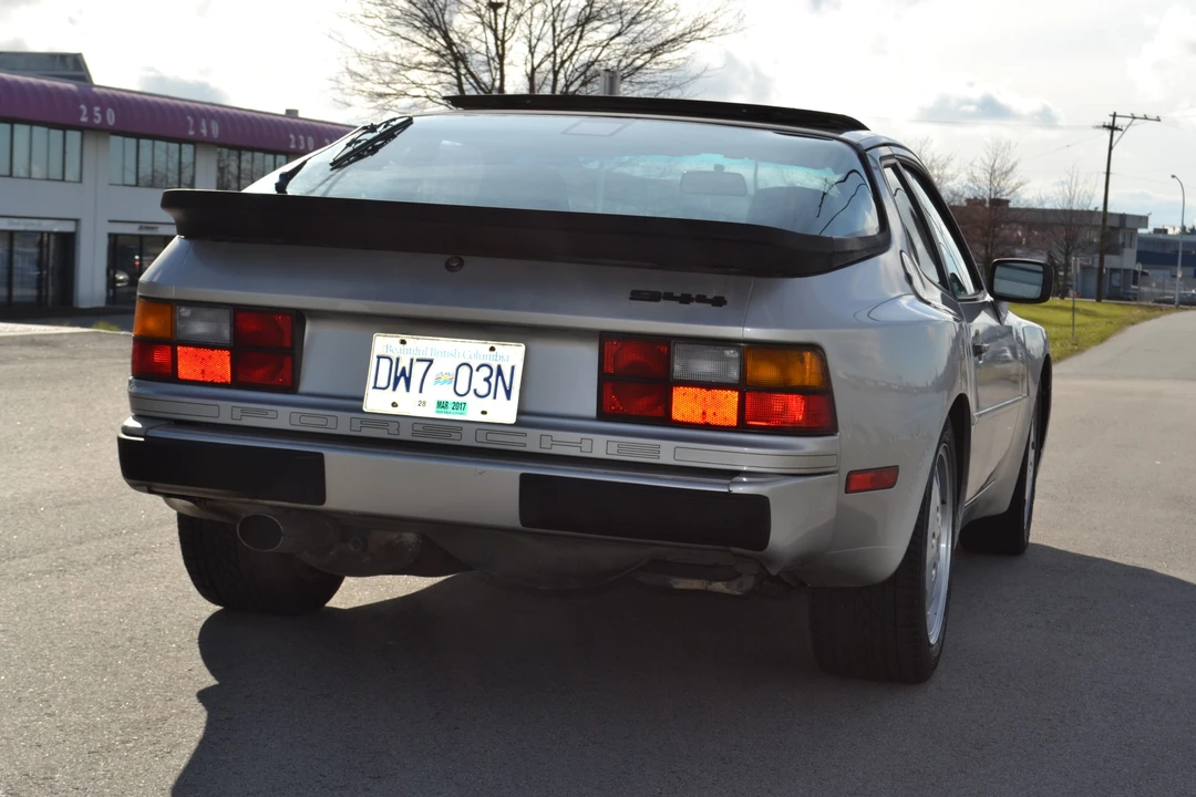1988 Porsche 944 S - Image 25 of 31