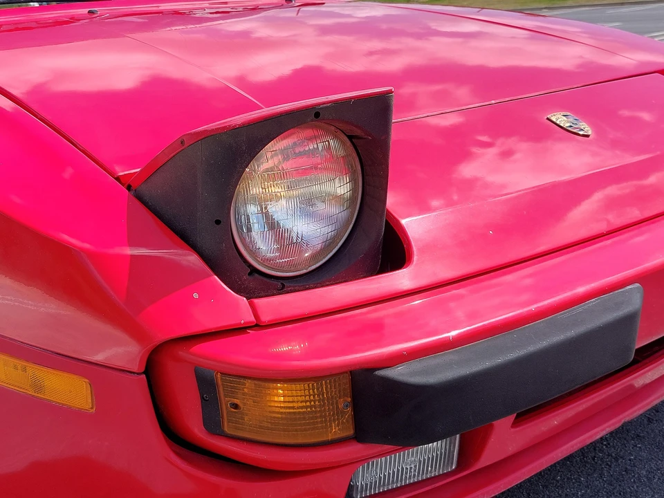 1988 Porsche 944 - Image 17 of 31