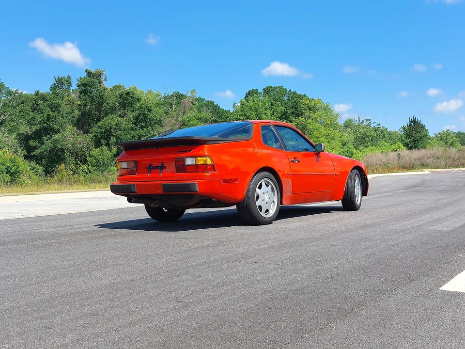1988 Porsche 944 - Image 11 of 31