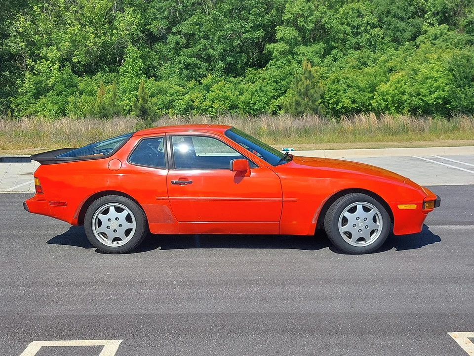 1988 Porsche 944 - Image 13 of 31