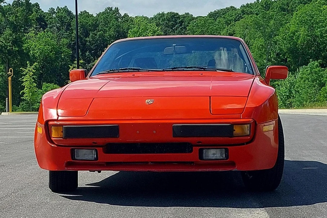 1988 Porsche 944 - Image 2 of 31