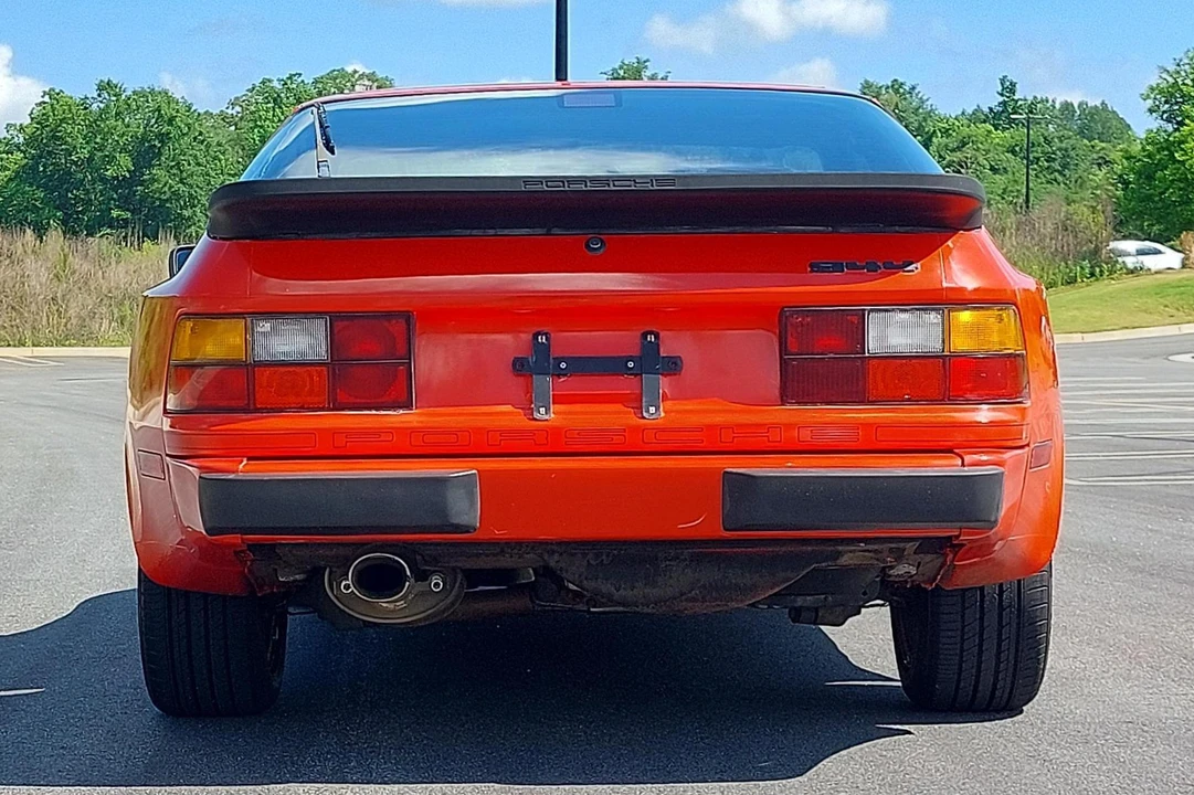 1988 Porsche 944 - Image 5 of 31