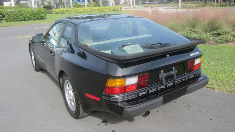 1988 Porsche 944 - Image 3 of 8
