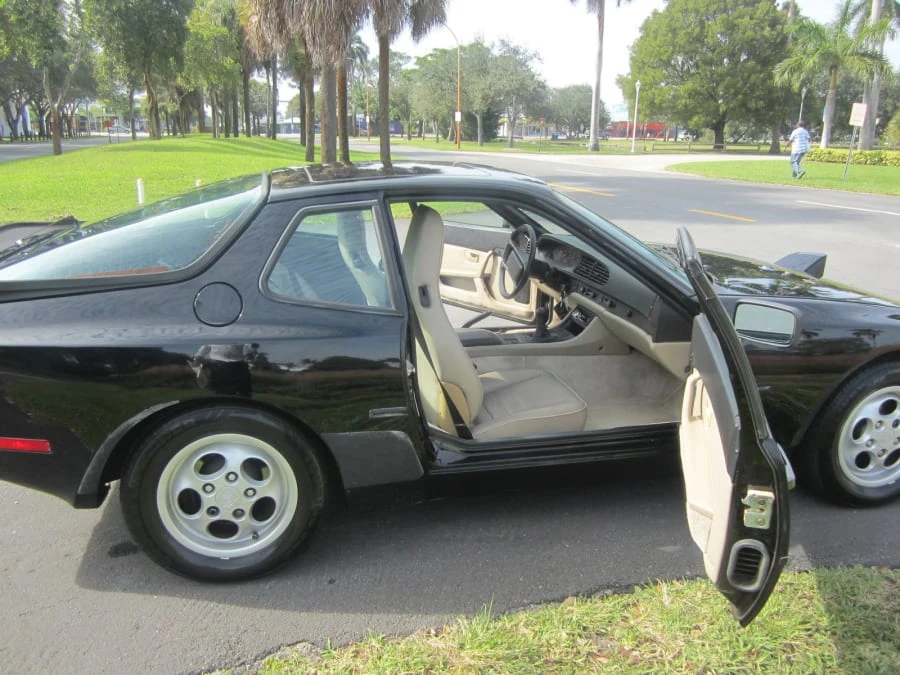 1988 Porsche 944 - Image 5 of 8